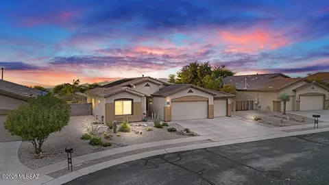 671 E Blue Mesa Pl, Vail, AZ 85641