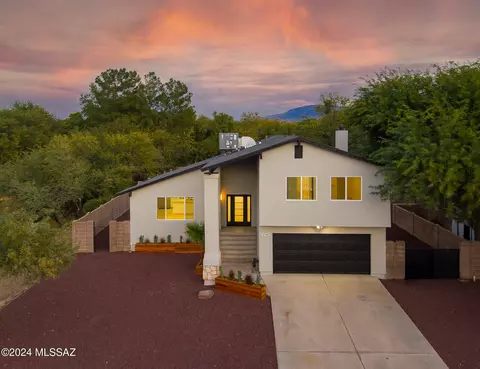 2780 N La Cienega Dr, Tucson, AZ 85715