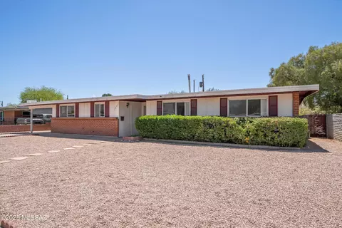 1251 W Smoot Pl, Tucson, AZ 85705