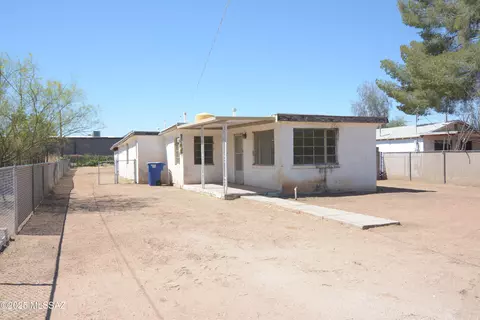 3126 E Flower St, Tucson, AZ 85716