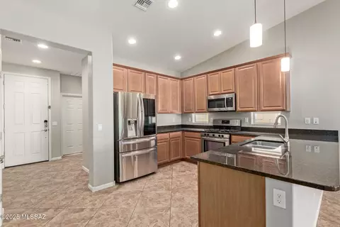 Kitchen - 11438 E Desert Raptor Loop, Tucson, AZ 85747 photo 1 of 2