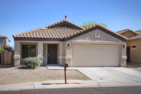 917 E Spring Water Canyon Dr, Sahuarita, AZ 85629