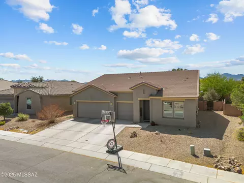 1020 E Wiley Squirrel Ln, Sahuarita, AZ 85629