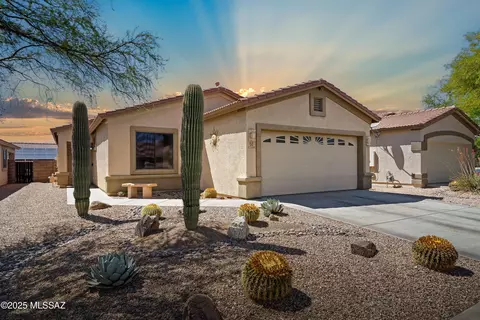 12489 N Owl Head Canyon Rd, Marana, AZ 85658