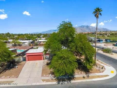7420 N Oliver Ave, Tucson, AZ 85741