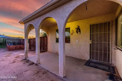 Exterior - 8842 S Cover View Rd, Tucson, AZ 85736 photo 1 of 5