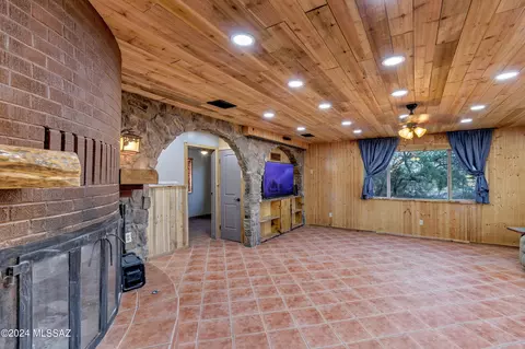 Living - 8842 S Cover View Rd, Tucson, AZ 85736 photo 4 of 5