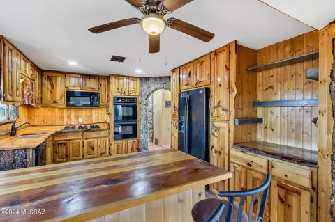 Kitchen - 8842 S Cover View Rd, Tucson, AZ 85736 photo 1 of 10