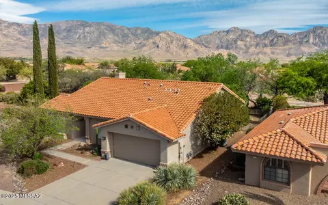 1448 E Mule Train Dr, Oro Valley, AZ 85755 photo 4