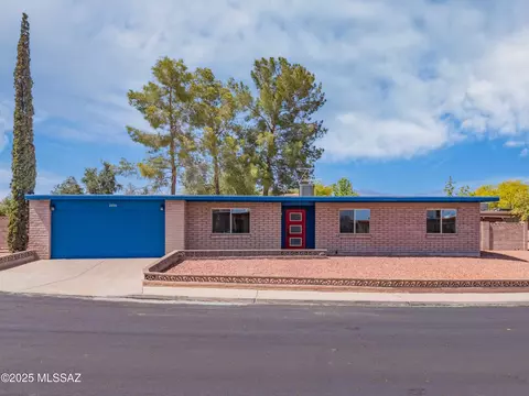 7555 E 25th St, Tucson, AZ 85710