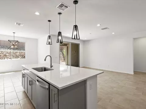 10406 E Silver Fox Dr, Tucson, AZ 85748 photo 21