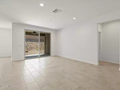 10406 E Silver Fox Dr, Tucson, AZ 85748 photo 24