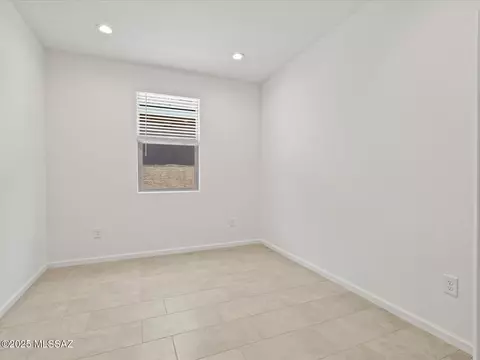 10406 E Silver Fox Dr, Tucson, AZ 85748 photo 13
