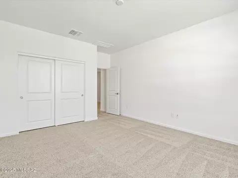 10406 E Silver Fox Dr, Tucson, AZ 85748 photo 7