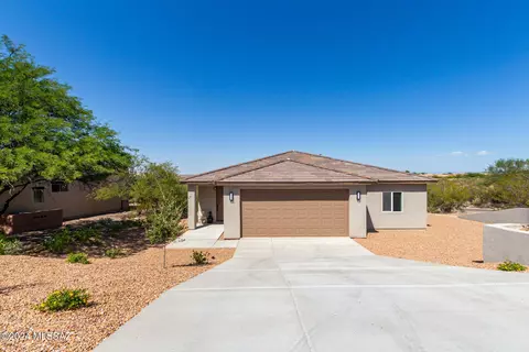 941 E Vault Mine Ct, Green Valley, AZ 85614