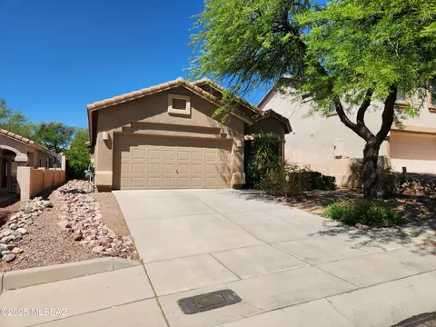 Exterior - 60464 E Blackcrest Loop, Tucson, AZ 85739 photo 1 of 8