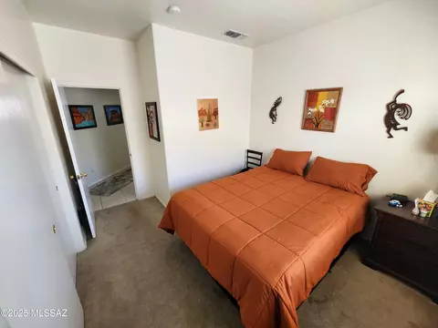 Bedroom - 60464 E Blackcrest Loop, Tucson, AZ 85739 photo 2 of 8