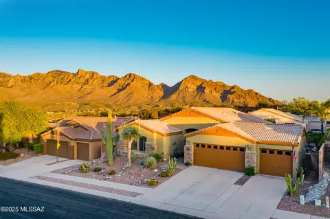 463 W Greys Rd, Oro Valley, AZ 85737