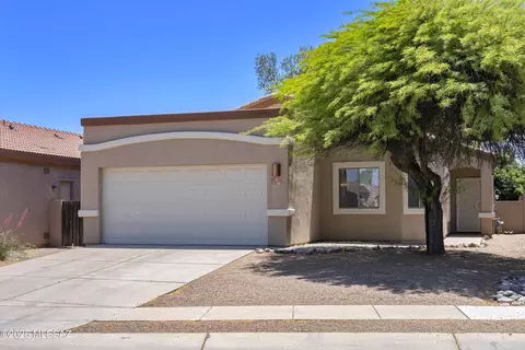 136 E Corte Rancho Colina, Sahuarita, AZ 85629