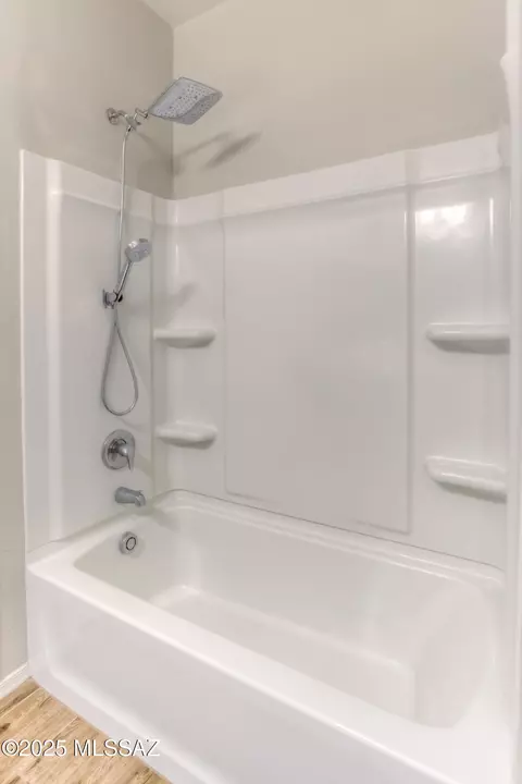 Bath - 14172 E Vardo Dr, Vail, AZ 85641 photo 3 of 3