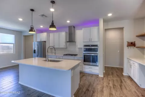 Kitchen - 14172 E Vardo Dr, Vail, AZ 85641 photo 1 of 4
