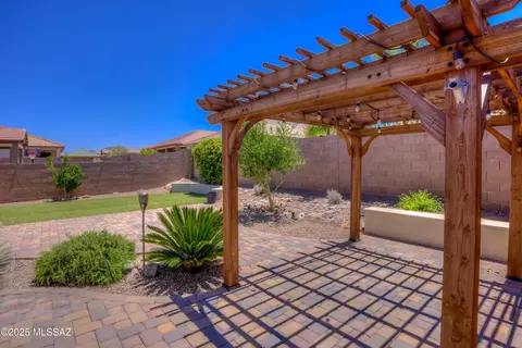 Exterior - 14172 E Vardo Dr, Vail, AZ 85641 photo 7 of 12