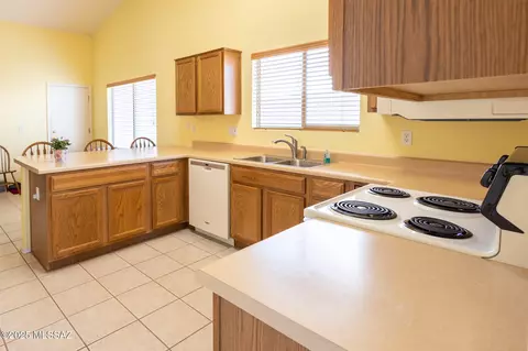 10532 E Malta St, Tucson, AZ 85747 photo 3