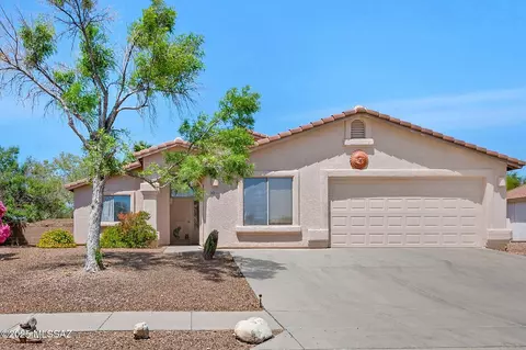 8907 E La Palma Dr, Tucson, AZ 85747