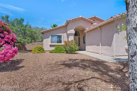 8907 E La Palma Dr, Tucson, AZ 85747 photo 2