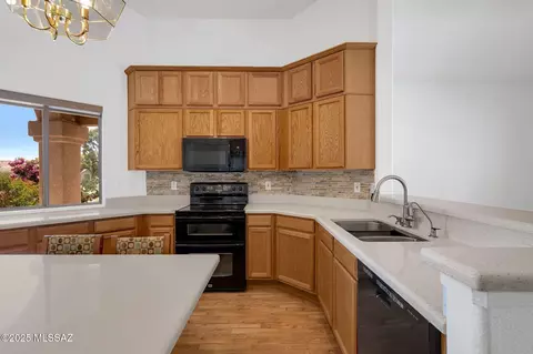 8907 E La Palma Dr, Tucson, AZ 85747 photo 5