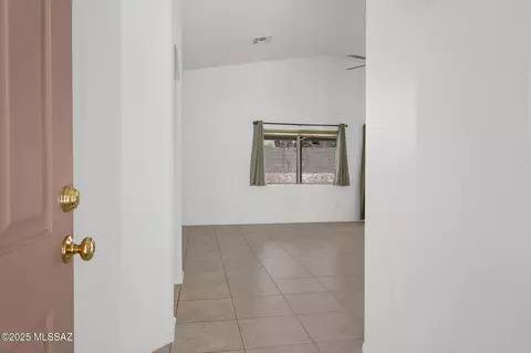 8907 E La Palma Dr, Tucson, AZ 85747 photo 4