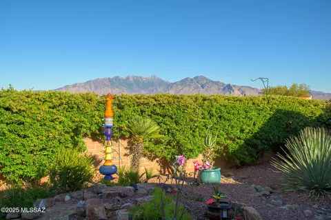 3791 S Via Del Tordo, Green Valley, AZ 85622