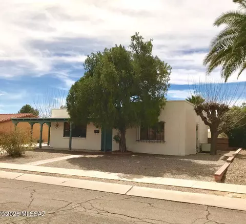 114 E Verde Vis, Green Valley, AZ 85614