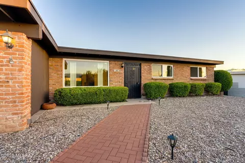 9010 E 3rd St, Tucson, AZ 85710