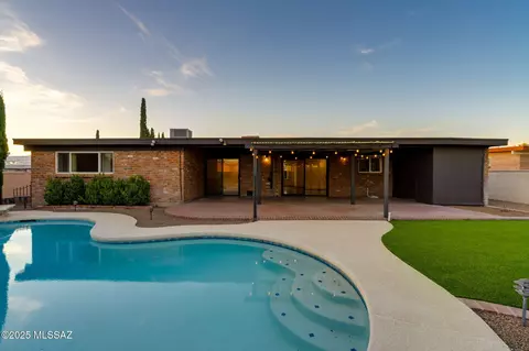 9010 E 3rd St, Tucson, AZ 85710 photo 3