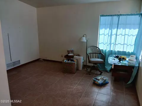 Living - 4308 E Montecito St, Tucson, AZ 85711 photo 1 of 1