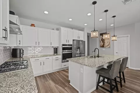 8451 N Lone Ranger Rd, Tucson, AZ 85743