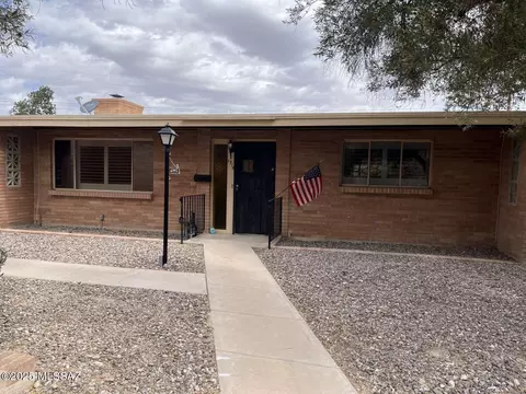 1914 W Anklam Rd, Tucson, AZ 85745