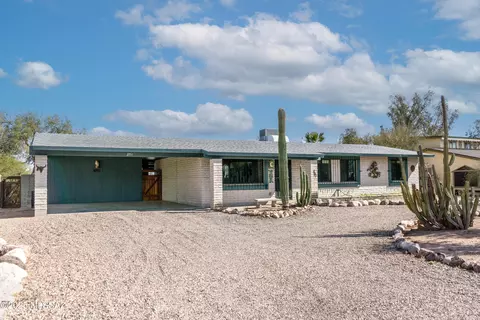 2711 W Calle Del Santo, Tucson, AZ 85741
