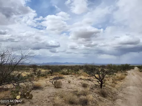 12815 W Gunsmoke Rd, Tucson, AZ 85736