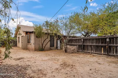 Exterior - 823 E Freeman Pl, Tucson, AZ 85719 photo 3 of 5