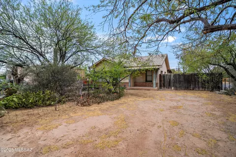 Exterior - 823 E Freeman Pl, Tucson, AZ 85719 photo 2 of 5