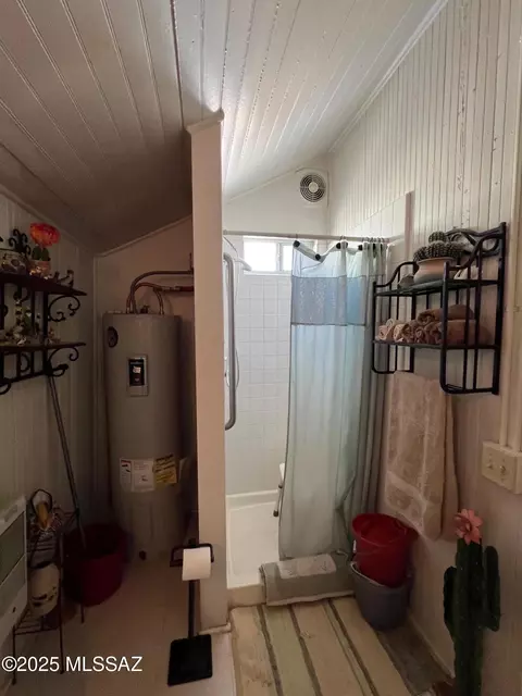 Bath - 351 E 5th St, Benson, AZ 85602 photo 5 of 5