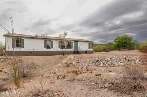 2325 W 40th St, Tucson, AZ 85713