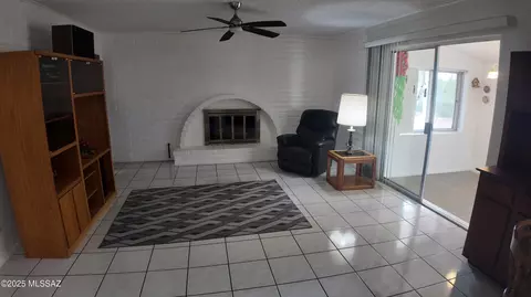 Living - 902 E Christmas Tree Ln, Pearce, AZ 85625 photo 1 of 1
