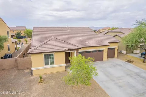 12500 N Boscombe Dr, Marana, AZ 85653