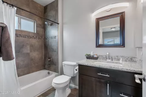 Bath - 156 E Stone Ct, Tucson, AZ 85705 photo 5 of 5