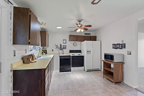 7634 E Apple Tree Dr, Tucson, AZ 85730 photo 10