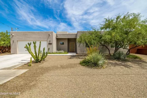 4127 E Timrod St, Tucson, AZ 85711