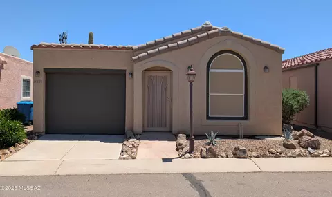 15835 S Via Puente Del Valle, Sahuarita, AZ 85629